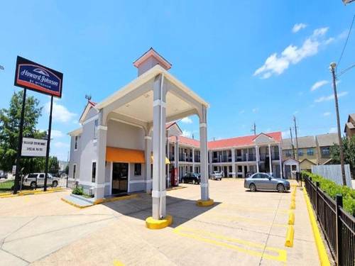 Howard Johnson by Wyndham Houston Heights/Downtown