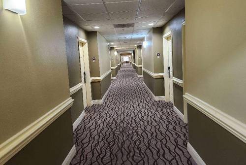 Days Inn & Suites by Wyndham Pasadena