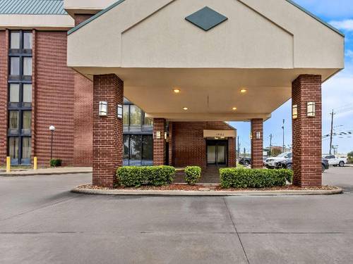 Sonesta Essential Houston Hobby Airport
