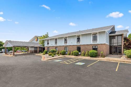 Super 8 by Wyndham Harrison AR
