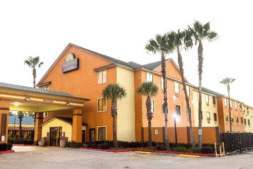 Days Inn & Suites by Wyndham Houston North/Aldine