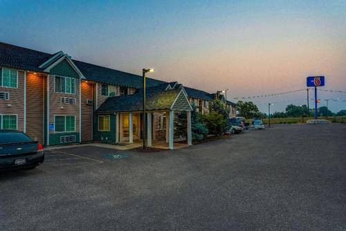 Motel 6 Idaho Falls Sanke River