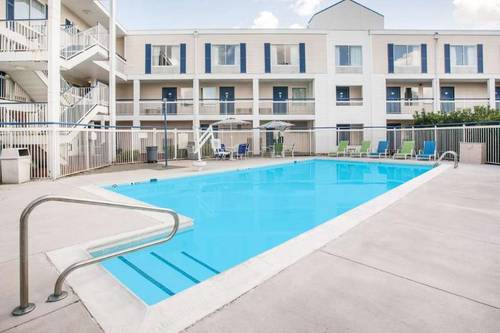 Baymont by Wyndham Wilmington