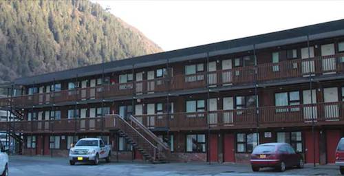Driftwood Lodge