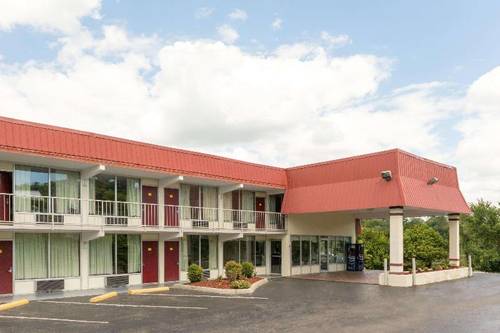 Super 8 by Wyndham Kingsport /I-81