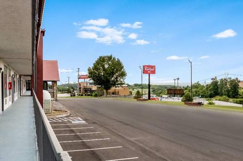 Red Roof Inn Dandridge