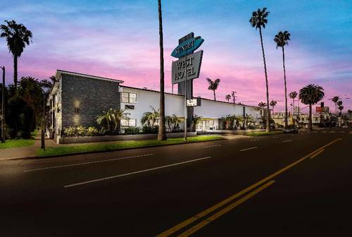 Sunset West Hotel, SureStay Collection By BW