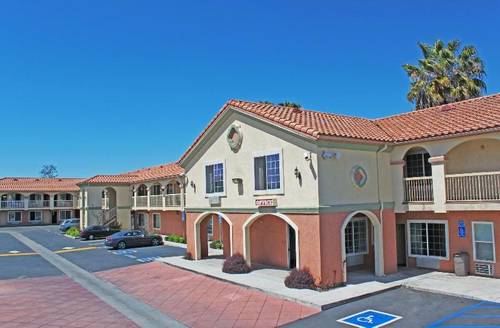 Crystal Inn & Suites