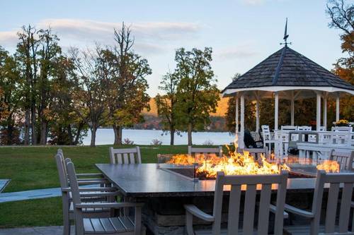 Fort William Henry Resort & Conference Center