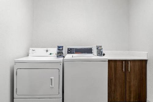 Holiday Inn Express Lapeer