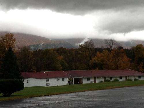 Four Winds Inn