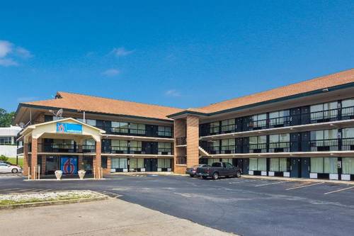 Travelodge Macon North