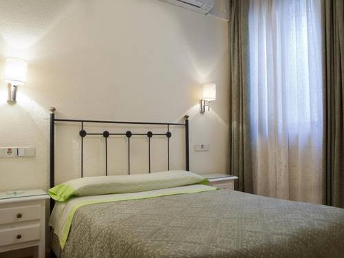 Hostal Los Alpes