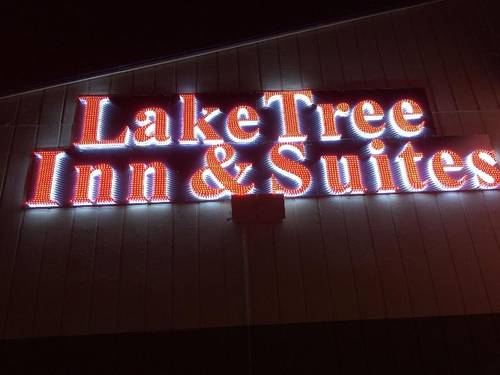 Laketree Inn And Suites Marion