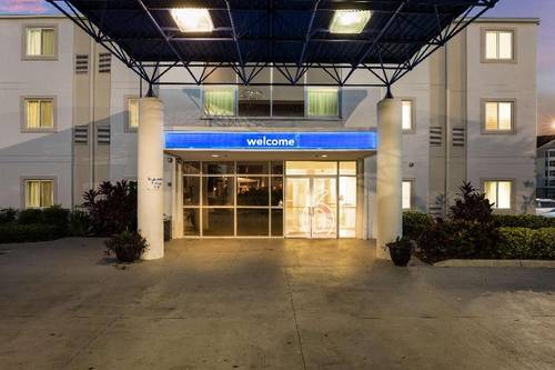 Motel 6 Orlando International Drive