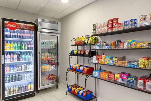 La Quinta Inn & Suites by Wyndham Mt. Laurel - Ph