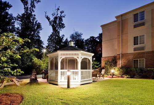 Sonesta Simply Suites Hampton