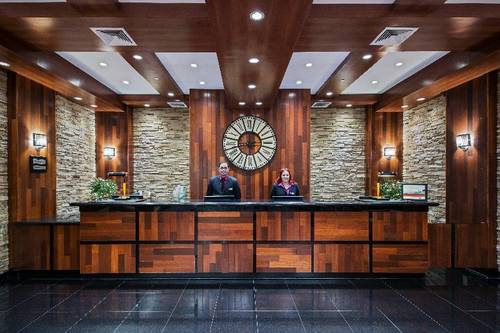 Crowne Plaza Newark Airport