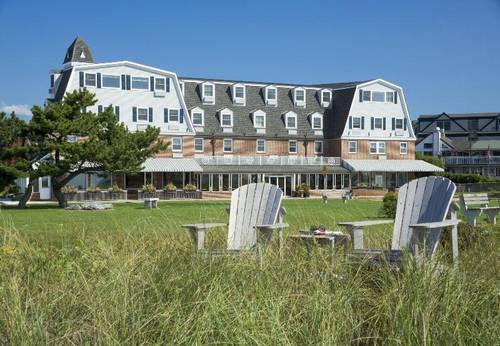 Newport Beach Hotel & Suites