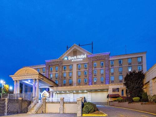 Days Hotel by Wyndham North Bergen/NYC Area