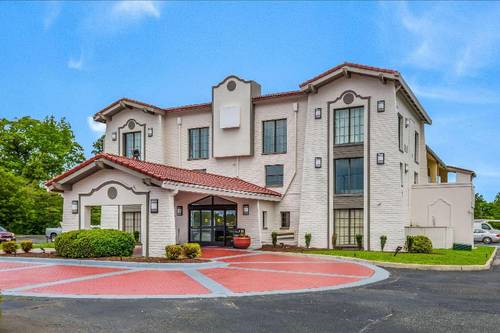 Ambassador Inn & Suites