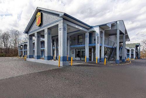 Super 8 by Wyndham Nashville West