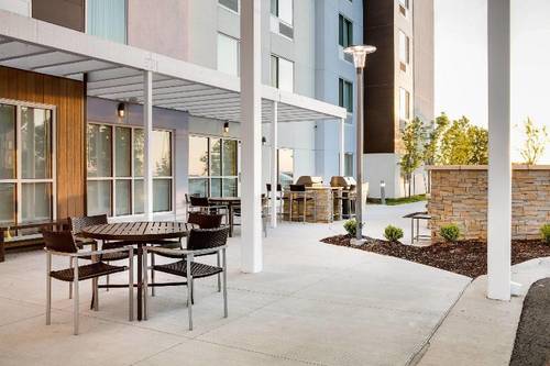 TownePlace Suites Kansas City Airport