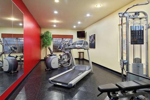 Country Inn & Suites Elgin
