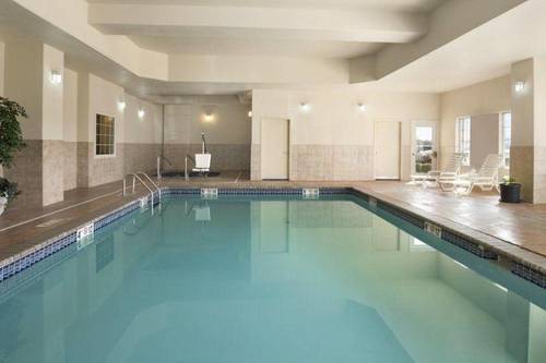 Country Inn & Suites Oklahoma City North