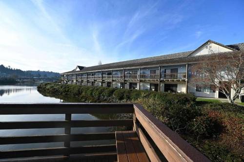 Edgewater Inn and Suites,Coos Bay
