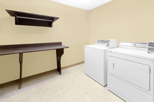 Microtel Inn & Suites By Wyndham Ozark