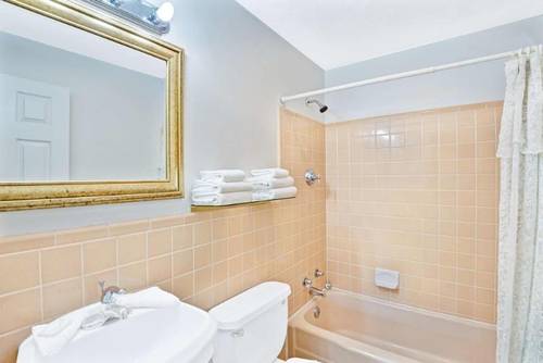 Knights Inn Seekonk