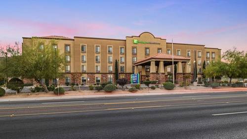 Holiday Inn Express Hotel & Suites Twenty Nine Pal