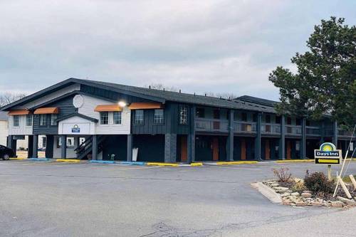 Days Inn by Wyndham Port Huron