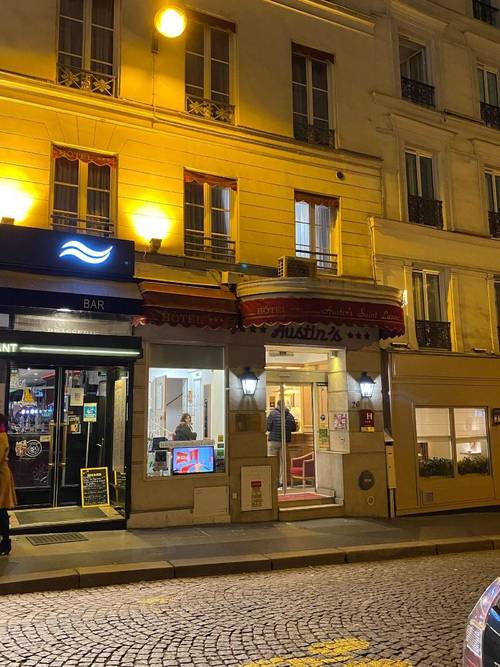 Austin's Saint Lazare