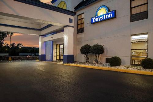 Days Inn by Wyndham Salem