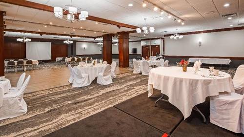 Best Western Plus Clarks Summit Scranton