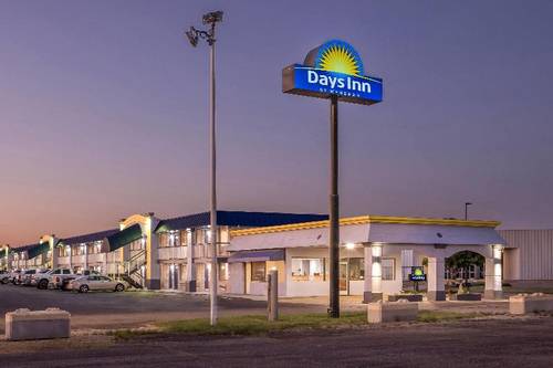 Days Inn by Wyndham Salina South