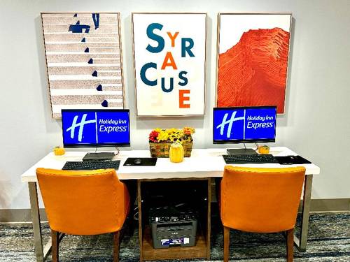 Holiday Inn Express Hotel & Suites Dewitt (Syracus
