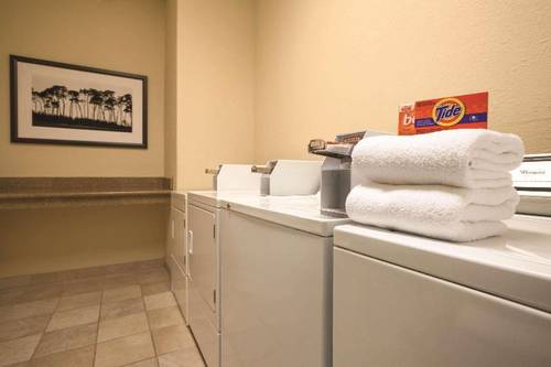 Country Inn & Suites by Radisson, State College (P