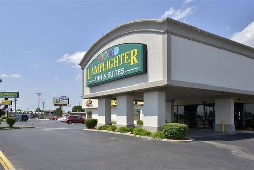 Lamplighter Inn & Suites - South