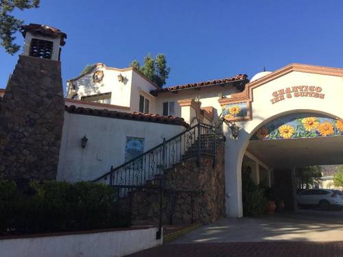 Chantico Inn & Suites
