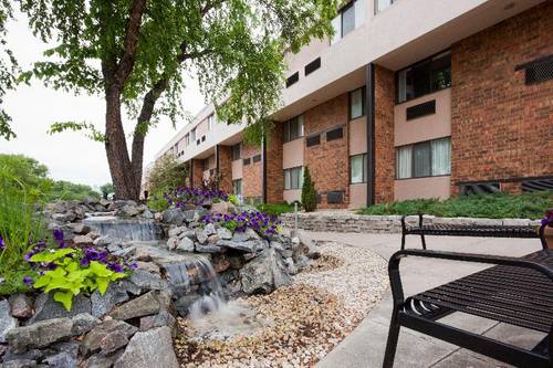 Holiday Inn & Suites St Cloud