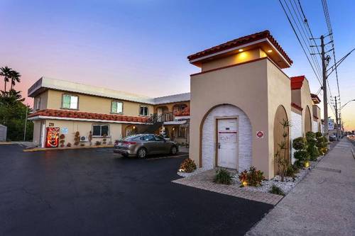 Bayview Plaza Waterfront Resort