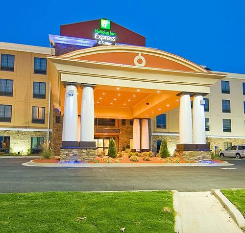 Holiday Inn Express Hotel & Suites Fulton