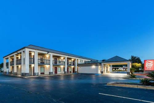 Red Roof Inn & Suites Statesboro - University