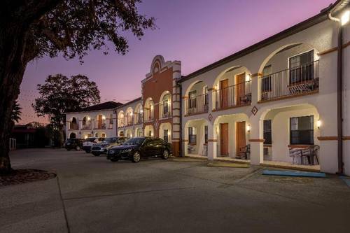 Travelodge by Wyndham Suites St Augustine