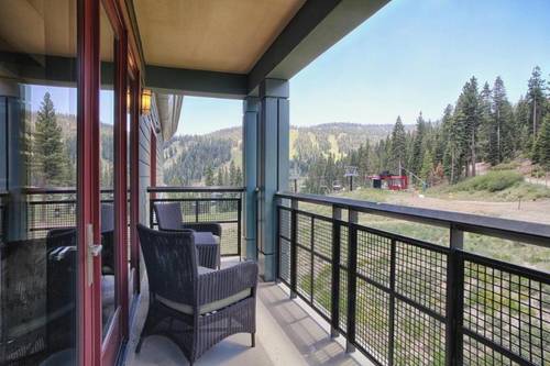 Constellation Residences at Northstar
