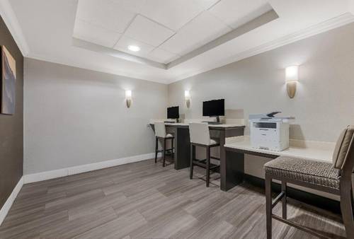 Staybridge Suites Chesapeake - Virginia Beach