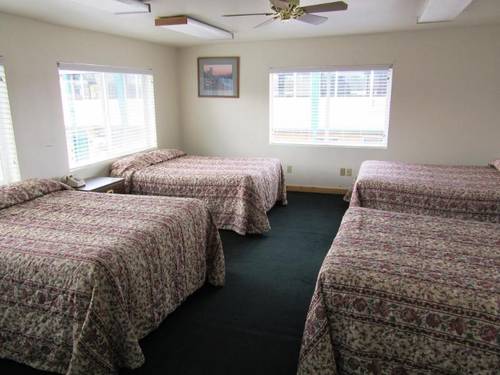 Yellowstone Country Inn